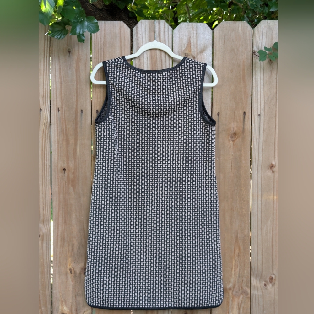 Max Studio Retro Patterned Sheath Dress - Picture 4 of 14